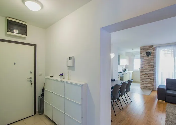 Montesa With Free Parking And Balcony 公寓 扎达尔