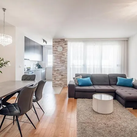 Montesa With Free Parking And Balcony Lejlighed *