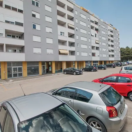 Apartment Montesa With Free Parking And Balcony