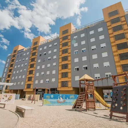 Montesa With Free Parking And Balcony Appartement Zadar